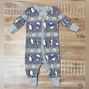 Hanna Andersson Sleeper Zippy Pajama Romper Gray Penguin print